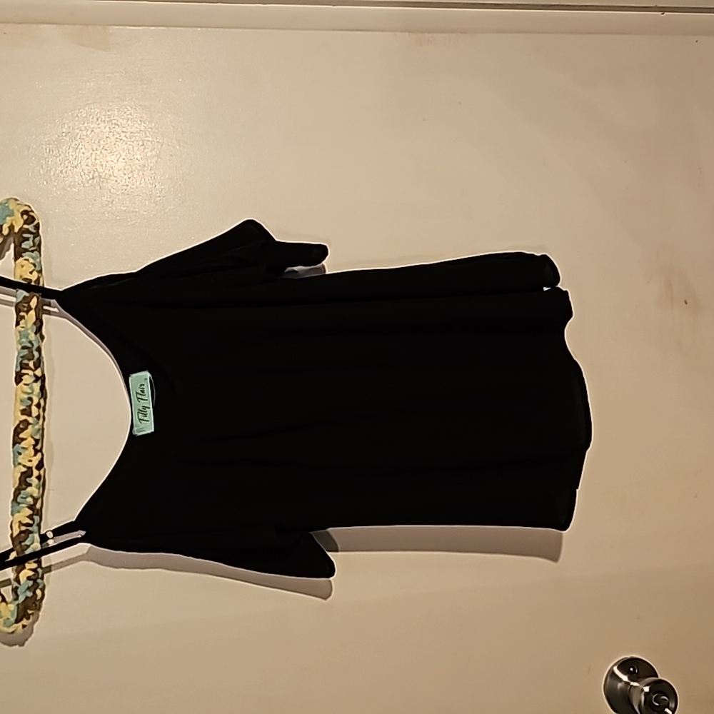 Filly Flair cold shoulder top